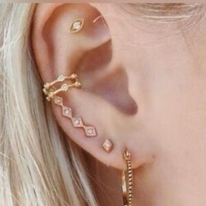 LUV AJ • Diamond Kite Rose Gold Ear Crawler